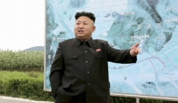 Kim Jong-un không thể đi Nga vì còn bận nhận huy chương?