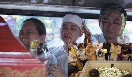 Những hình ảnh không thể quên trong lễ tang Duy Nhân
