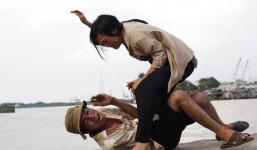 Video hài hước:Cô vợ bất ngờ phản đòn khi bị chồng đánh