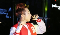 Video: Bản sao Sơn Tùng M-TP quậy tưng bừng trong quán bar