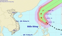 Bão Noul đổ bộ Philippines, hàng nghìn người phải sơ tán