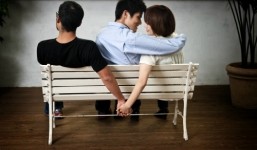 Bồ nhí cao tay lừa tình nhân lấy tiền nuôi người yêu