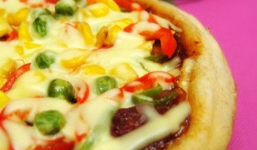 Cách làm Pizza không cần lò nướng cực đơn giản