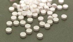 Làm ma túy giả có bị kết tội “Sản xuất, buôn bán chất ma túy” không?