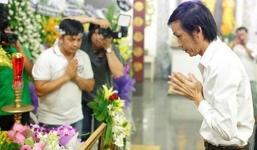 Những sự cố hy hữu xảy ra trong đám tang Duy Nhân