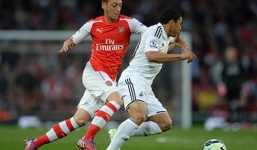 Thua Swansea trên sân nhà, Arsenal có nguy cơ mất vị trí thứ 3 vào tay M.U 