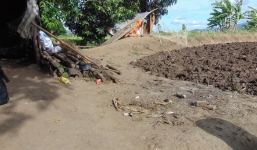 Hoãn xử nhóm côn đồ trói chồng rồi thay nhau cưỡng hiếp vợ