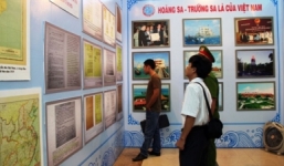 Triển lãm tư liệu về Hoàng Sa, Trường Sa tại 4 nước