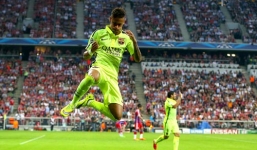 Ronaldo và Messi có đối thủ nặng ký cho danh hiệu Vua phá lưới