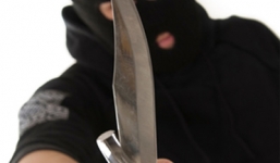 Tâm sự chỗ vắng, đôi tình nhân bị cướp sạch tài sản trong đêm