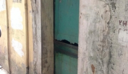 Bắt được thiếu nữ sát hại người tình của mẹ rồi bỏ trốn