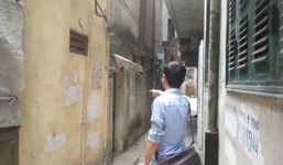 Hà Nội: Thiếu nữ 18 tuổi nghi sát hại bạn trai của mẹ trong đêm