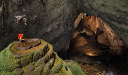 Clip du khách chia sẻ về vẻ đẹp hang Sơn Đoòng