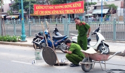 Video: Hiện trường vụ nổ hố ga, người đàn ông bị hất tung lên trên