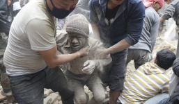 Nepal lại rung chuyển vì động đất mạnh 7,4 độ Richter