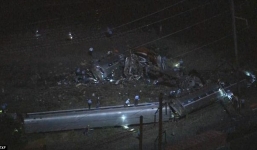 Tàu Amtrak trật bánh ở Mỹ, ít nhất 5 người chết