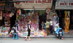 Bé 17 tháng tử vong vì uống phải nước 'lạ' trong lọ đựng tăm