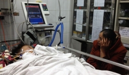 Bé 5 tuổi bị đánh gãy 4 xương sườn, vỡ gan ở Hòa Bình