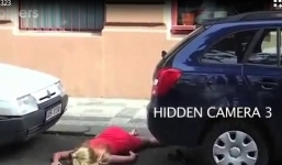 Clip: Chơi khăm bạn gái, bị 'trả giá' ... đau tim