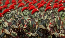 Quân đội Indonesia kiểm tra trinh tiết nữ tân binh