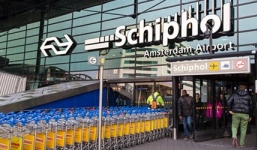  Phát hiện phi công say rượu vẫn lén lên máy bay