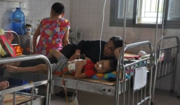 Bé trai bị đánh gãy 4 xương sườn, vỡ gan giờ ra sao?