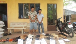 Bắt quả tang 2 'cẩu tặc' dùng súng tự chế bắn chết 7 con chó