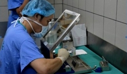 Clip: 2 bệnh nhân ung thư được chữa khỏi bằng phương pháp mới