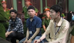 Đưa bạn đến quan hệ bầy đàn, giết chủ tiệm vàng đồng tính