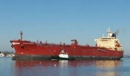 Iran nã đạn vào tàu hàng Singapore tại vùng Vịnh