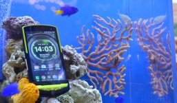 Smartphone chống nước mặn đầu tiên trên thế giới trình làng