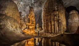 Giá tour du lịch khám phá hang Sơn Đoòng?