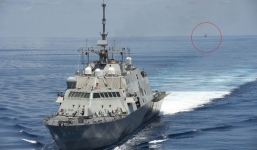 Video: Tàu tên lửa TQ bám sát chiến hạm Mỹ gần Trường Sa