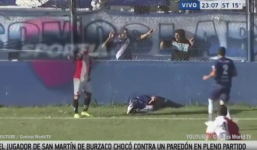 Video: Cú va chạm kinh hoàng trên sân làm cầu thủ Argentina qua đời