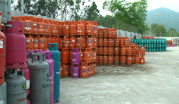 Cận cảnh cơ sở tàng trữ trái phép hơn 1 vạn vỏ bình gas