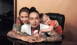 Ông bố xăm trổ từ ngủ vỉa hè đến thu nhập 100 triệu/tháng