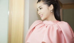 Nguyễn Cao Kỳ Duyên nghỉ học quân sự tái xuất sang trọng và xinh đẹp