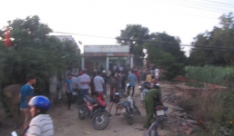 Côn đồ thả chó dữ, xả súng bắn trọng thương hai anh em