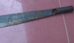 'Xin xe' hộ bạn bất thành, 9X rút dao chém 2 CSGT