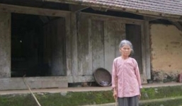 Chuyện về chủ nhân chiếc nhẫn làm bằng xác máy bay