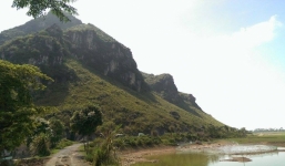 Đi tìm sự thật chuyện học sinh ngoại thành lên núi để… sex