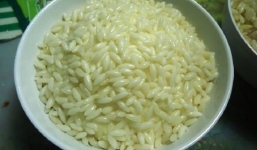 Sự thật tin đồn 'gạo nhựa Trung Quốc xuất hiện ở Việt Nam'