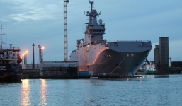 Mỹ lo ngại chiến hạm Mistral sẽ vào tay Trung Quốc