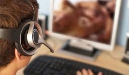 Người lớn làm gì khi trẻ em xem phim sex?