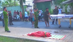 Phát hiện thi thể bé trai 3 tuổi nổi trên kênh