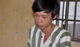 'Yêu râu xanh' dùng chăn bịt kín mặt, hại đời nữ sinh