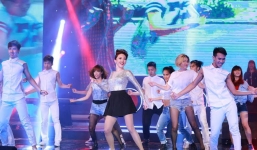 Tóc Tiên gợi cảm trên sân khấu Bài hát yêu thích tháng 5