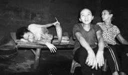 Kỳ lạ 3 chị em sống như người nguyên thủy ở Hà Tĩnh