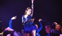 Hoàng Thùy Linh 'lấn át' Ngọc Trinh trong Đêm hội chân dài