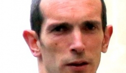 Nữ võ sĩ dùng 'đòn hiểm' kẹp cổ yêu râu xanh đến bất tỉnh